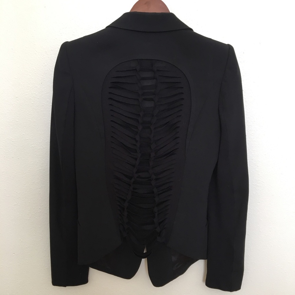 BCBG MAX AZRIA Blazer w detailed back